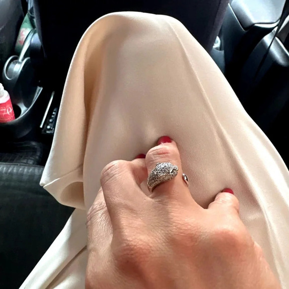 Panthere Silver Crystal Ring - Picture 7 of 17